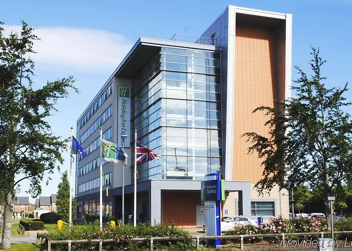 Golf hotel: Holiday Inn Express Liverpool John Lennon Airport